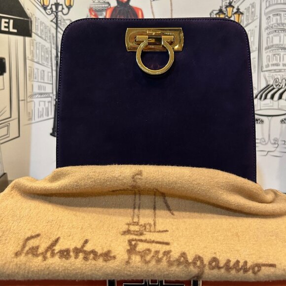 Iconic Vintage Suede Salvatore Ferragamo Princess Diana Clutch Bag Gancini Clasp - Picture 16 of 16